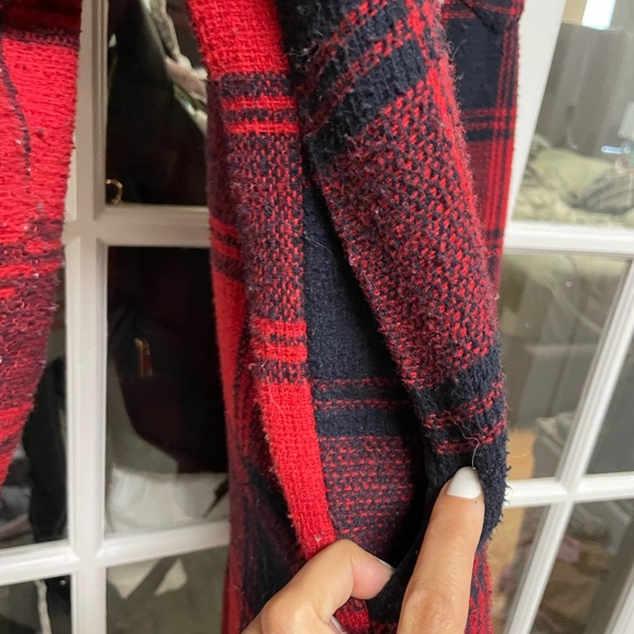 Red coat POL - Picture 2 of 4